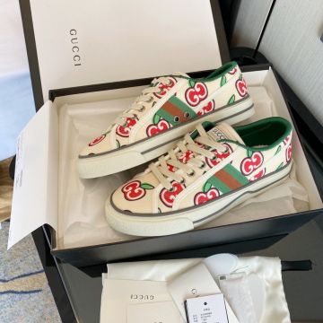 Gucci Tennis 1977 Sweet Red Apple Shaped GG Printing Cream Canvas Low Top Sneakers For Ladies