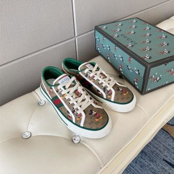 Unisex Gucci High End Tennis 1977 Disney Mickey Printing Low Top Beige Canvas Sneakers For Sale