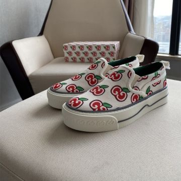 Sweet Design Gucci Tennis 1977 Female Slip-on Red GG Apple Pattern White Canvas Sneakers Loafers Replica