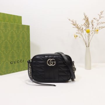 Classic Black Diagonal Vertical Quilted Leather Silver Hardware Double G Detail GG Marmont—Imitated Gucci Mini Shoulder Bag For Ladies