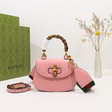  Gucci Bamboo 1947 Collection Ladies Pink Leather Flap Swivel Closure Cute Mini Tote Bag