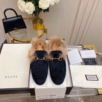 Top Sale Shiny Gold Horsebit  GG Logo Pattern Fur Lined Black Velvet -  Gucci Slip-on Flat Mules 