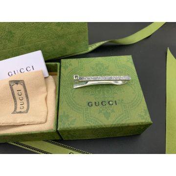  Gucci Engraved Arabesque Square G Letter Silver/Gold Unisex Collar Clip Hot Selling Product