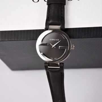 Imitation Gucci Interlocking G Stainless Steel Bezel Black Dial Men's Black Leather Strap No Scales Square Timer