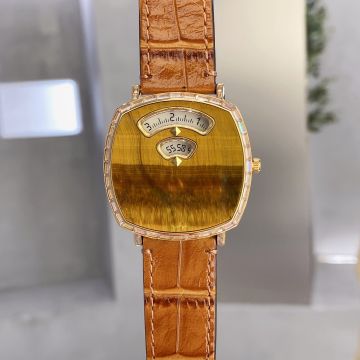 High End Grip Amber Coral Stone Dial & Alligator Leather Strap Fashion Crystals Bezel - 2022 Latest Gucci  Ladies Quartz Chronomat